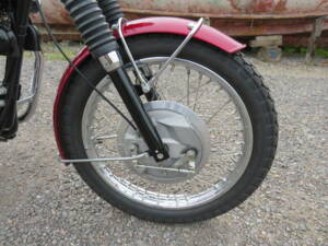 Image 38/50 de Triumph DUMMY (1970)