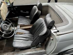 Image 20/36 of Mercedes-Benz 280 SL (1970)
