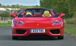 Imagen 2/50 de Ferrari 360 Spider (2003)