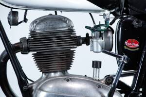 Image 21/50 of Mondial 125 (1961)