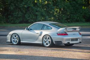 Bild 8/37 von Porsche 911 GT2 (2003)