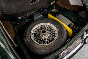 Image 45/50 of MG MGB GT (1973)