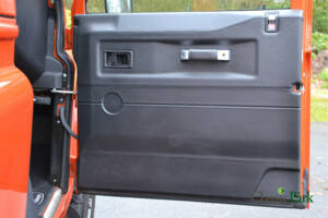 Bild 16/50 von Land Rover Defender 90 Autobiography (2015)