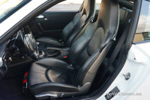 Image 18/26 of Porsche 911 Carrera S (2005)