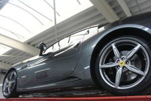 Bild 9/50 von Ferrari California (2010)