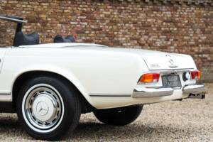 Image 44/50 de Mercedes-Benz 280 SL (1971)