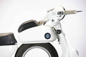 Image 31/49 of Piaggio Vespa 50 SS (1966)