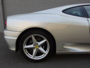 Afbeelding 26/99 van Ferrari 360 Modena (2000)
