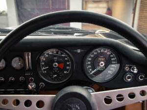 Imagen 31/42 de Jaguar E-Type (2+2) (1967)