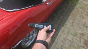Image 53/80 of Jaguar E-Type 4.2 (1966)