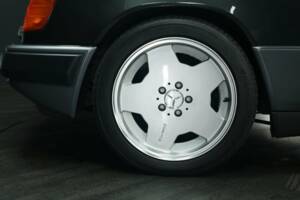 Bild 45/50 von Mercedes-Benz 300 CE-24 3.4 AMG (1993)