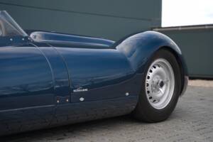 Image 24/50 of Lister Knobbly (1958)
