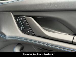 Bild 14/31 von Porsche Taycan 4S (2026)