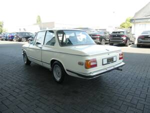 Immagine 6/19 di BMW 2002 tii (1974)