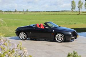 Image 40/50 of Alfa Romeo Spider 3.0 V6 24V (2001)
