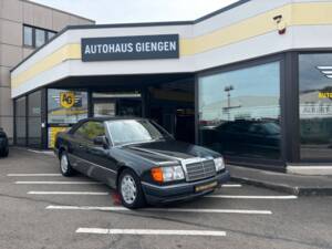 Bild 7/22 von Mercedes-Benz 300 CE-24 (1993)
