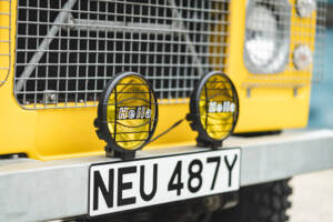 Image 30/98 of Land Rover 109 (1983)