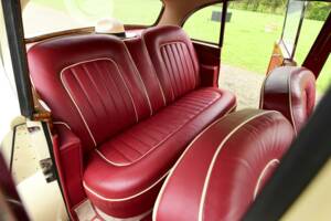Image 46/49 of Rolls-Royce Silver Cloud III (1964)