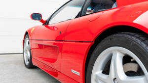 Image 21/83 of Ferrari F 355 Berlinetta (1996)