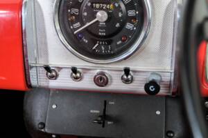 Bild 20/50 von Morris Minor 1000 Traveller (1969)