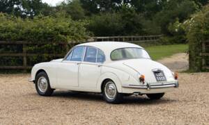 Image 3/50 of Jaguar Mk II 2.4 (1967)