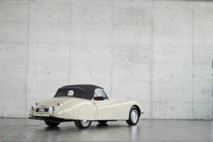 Image 24/50 de Jaguar XK 120 DHC (1953)