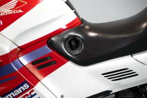 Immagine 31/49 di Honda CBR 1000 RR Fireblade (1995)