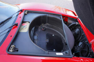 Image 43/50 de Ferrari 328 GTS (1989)