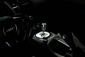 Image 2/36 of Audi R8 V10 (2013)