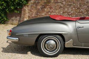 Image 48/50 of Mercedes-Benz 190 SL (1960)