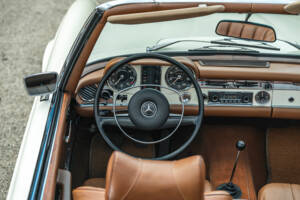 Imagen 32/45 de Mercedes-Benz 280 SL (1970)