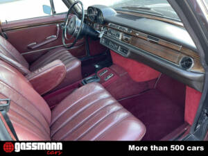 Image 9/15 de Mercedes-Benz 300 SEL 6.3 (1972)
