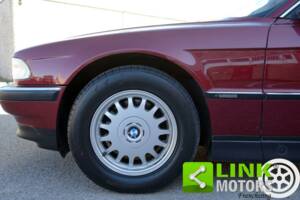 Image 7/10 of BMW 740iL (1994)