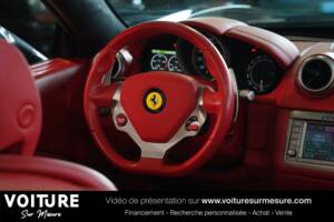 Imagen 10/39 de Ferrari California (2010)