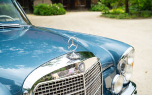 Bild 16/47 von Mercedes-Benz 280 SE (1969)