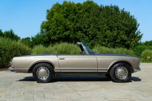 Image 8/50 of Mercedes-Benz 280 SL (1969)