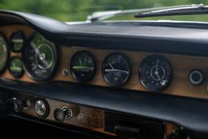 Image 8/23 of Volvo 1800 E (1971)