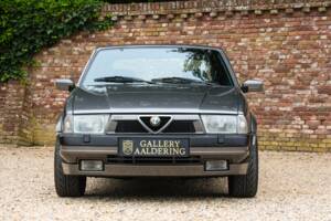 Image 28/50 of Alfa Romeo 75 3.0 V6 QV (1988)