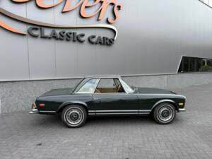Image 14/50 de Mercedes-Benz 280 SL (1970)