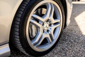 Image 15/50 of Mercedes-Benz CLK 55 AMG (2003)