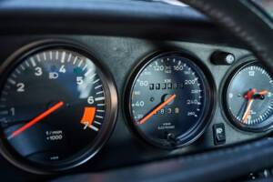 Bild 27/34 von Porsche 911 Carrera 3.2 (1985)