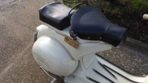 Image 11/38 of Piaggio Vespa 125 (1957)