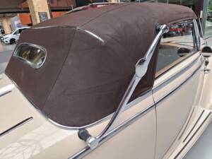 Bild 15/26 von Mercedes-Benz 220 Cabriolet A (1953)