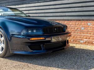 Imagen 7/50 de Aston Martin V8 Vantage Volante (2000)