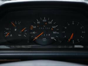 Bild 2/8 von Mercedes-Benz 230 CE (1993)
