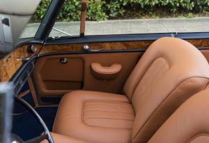 Image 21/32 of Rolls-Royce Silver Cloud III &quot;Chinese Eyes&quot; (1965)