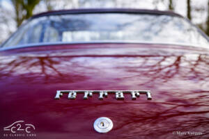 Bild 56/71 von Ferrari 330 GT 2+2 (1966)