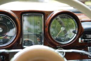 Bild 12/13 von Mercedes-Benz 220 SE b (1962)