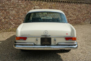Bild 21/50 von Mercedes-Benz 280 SE (1968)