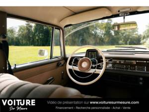 Image 3/15 of Mercedes-Benz 230 S (1967)